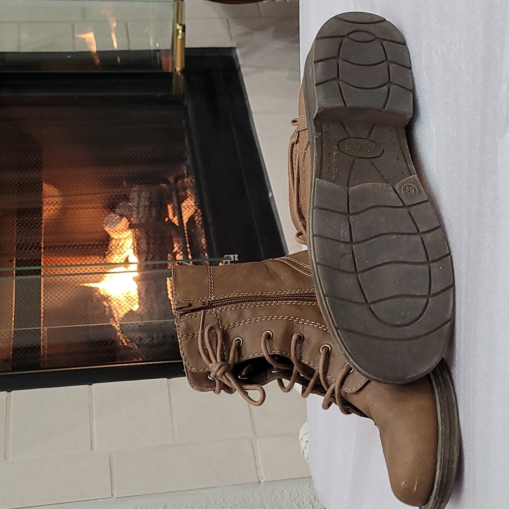 Austin Trading Co. Boots, 8.5, brown